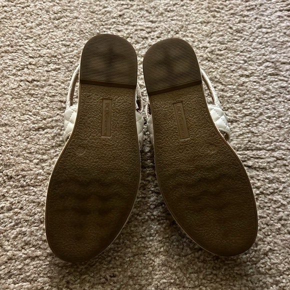 White sandals - Picture 5 of 8